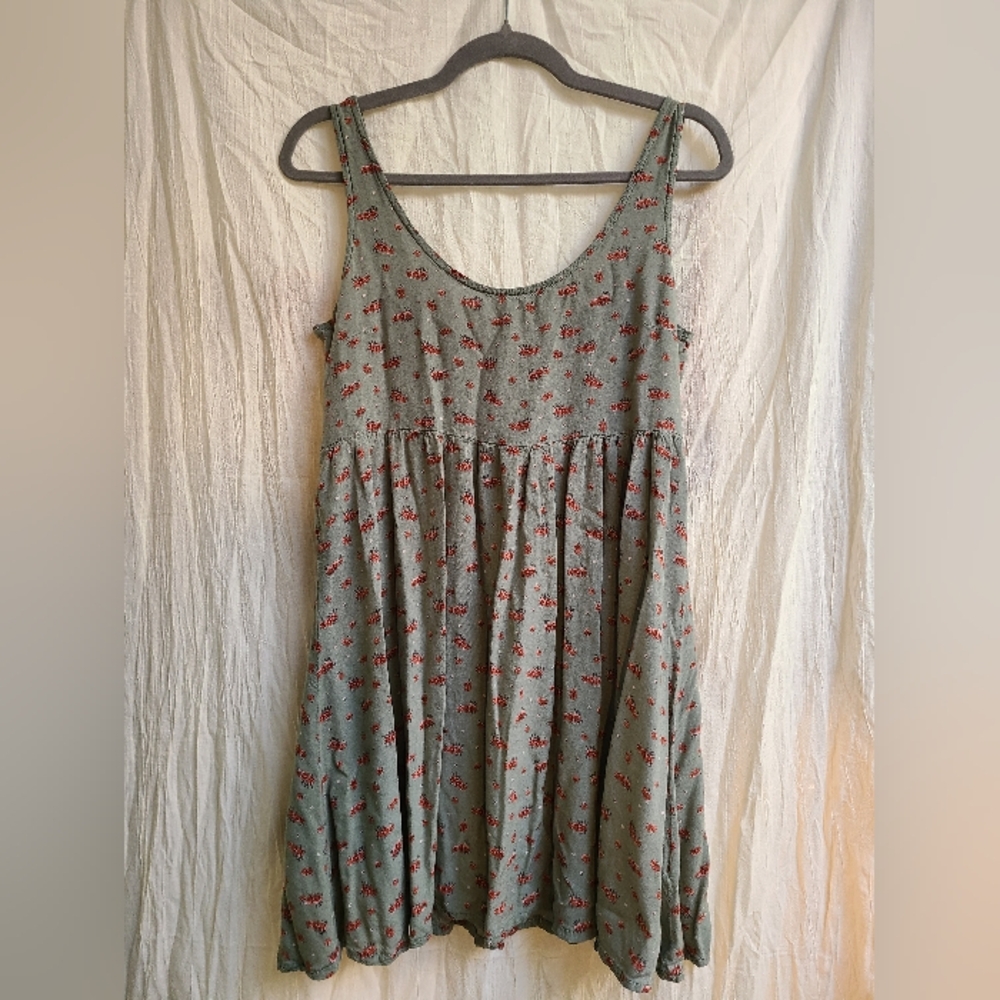 Scoop Neck & Back Long Flowy Tank Top